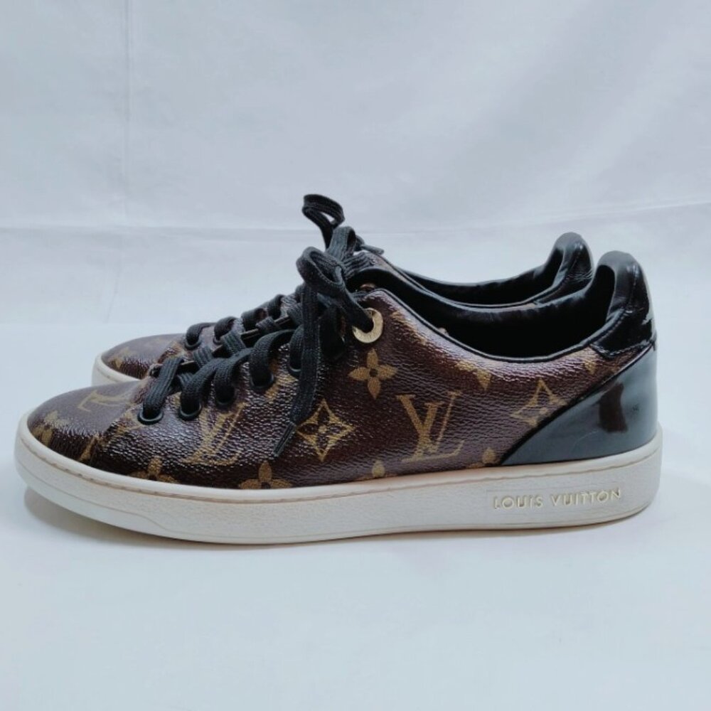 [Final Price] LOUIS VUITTON Patent Monogram Frontrow Sneakers